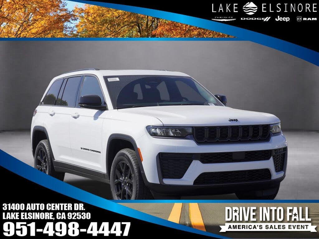 2026 Jeep Grand Cherokee Laredo Altitude