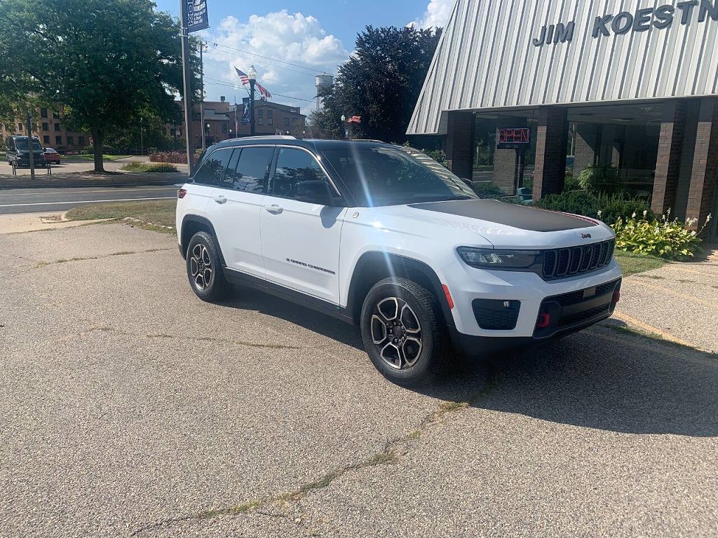 2022 Jeep Grand Cherokee Trailhawk