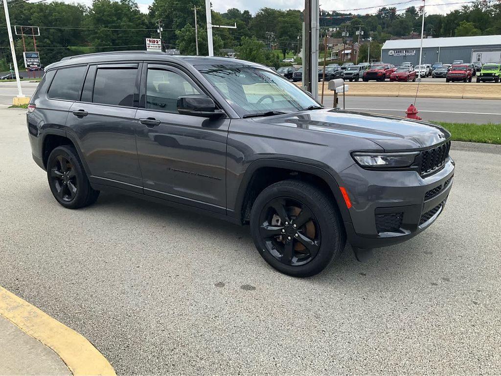2023 Jeep Grand Cherokee L Laredo