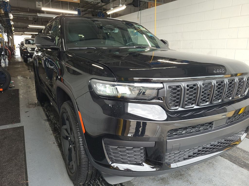 2025 Jeep Grand Cherokee L Laredo X