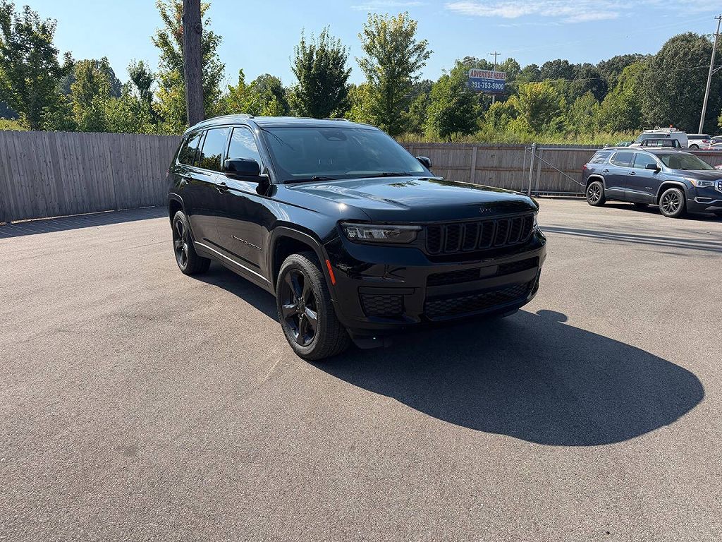 2022 Jeep Grand Cherokee L Laredo