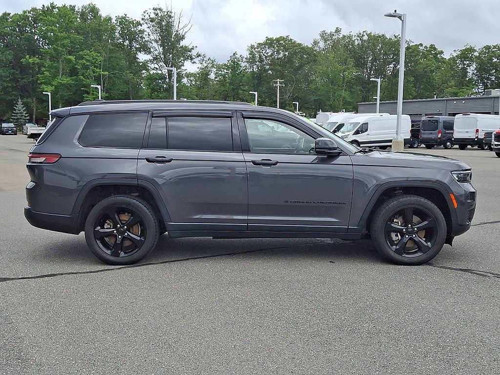2021 Jeep Grand Cherokee L Laredo