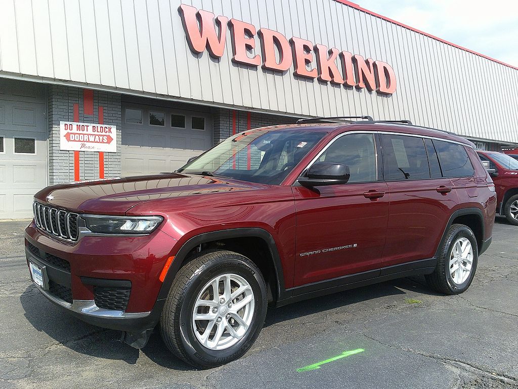 2022 Jeep New Grand Cherokee Laredo