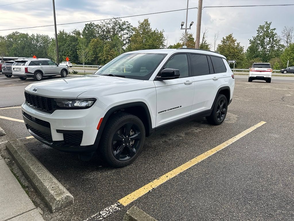 2023 Jeep Grand Cherokee L Altitude
