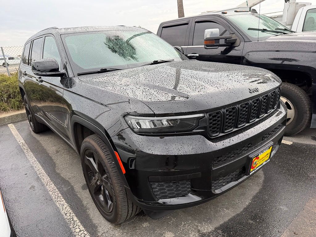 2022 Jeep Grand Cherokee L Laredo