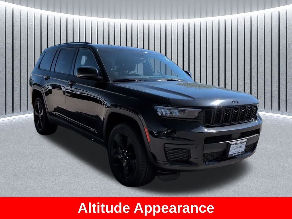 2022 Jeep New Grand Cherokee Laredo