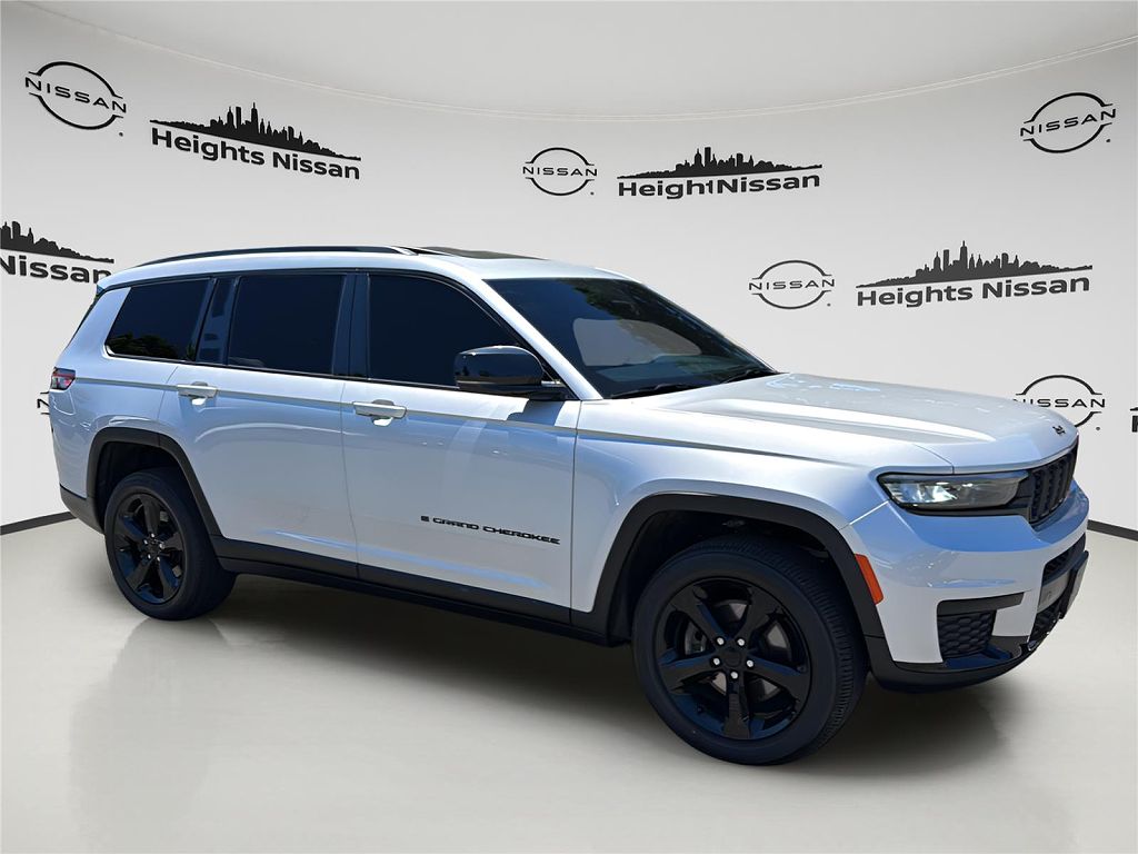 2023 Jeep Grand Cherokee L Laredo