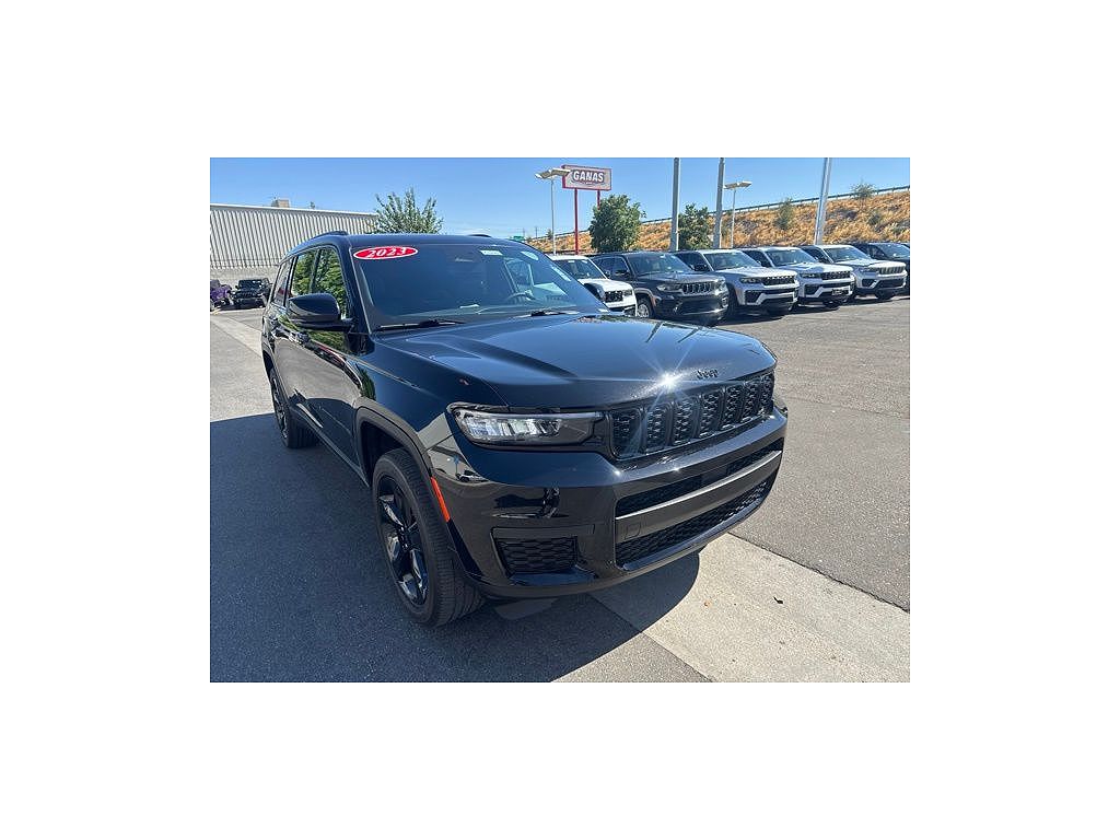 2023 Jeep Grand Cherokee L Laredo