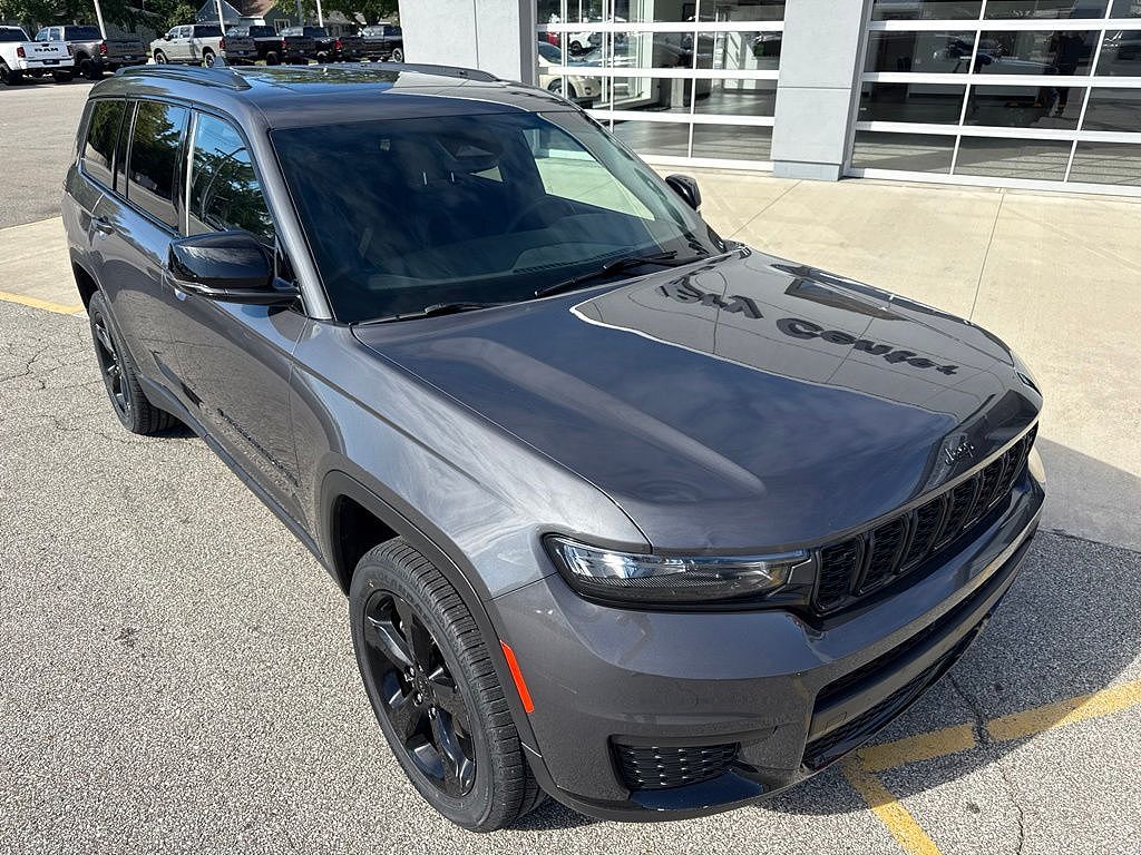 2023 Jeep Grand Cherokee L Laredo