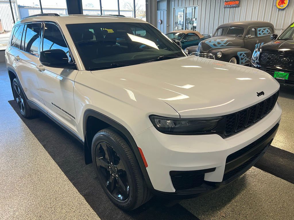 2023 Jeep Grand Cherokee L Laredo