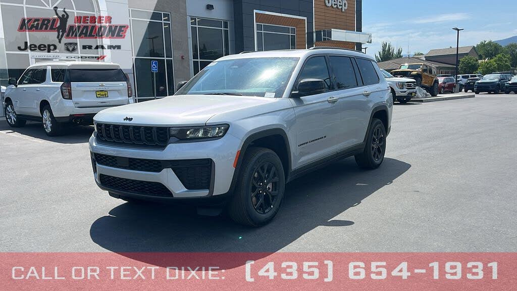 2026 Jeep Grand Cherokee L Laredo Altitude