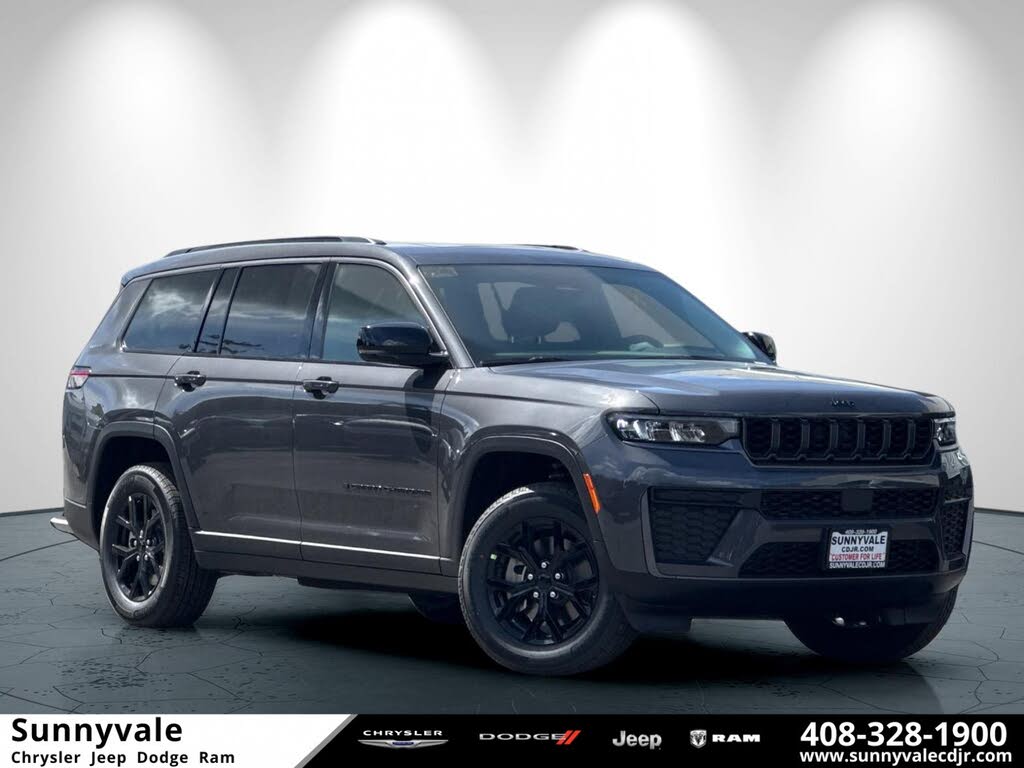 2026 Jeep Grand Cherokee L Laredo Altitude