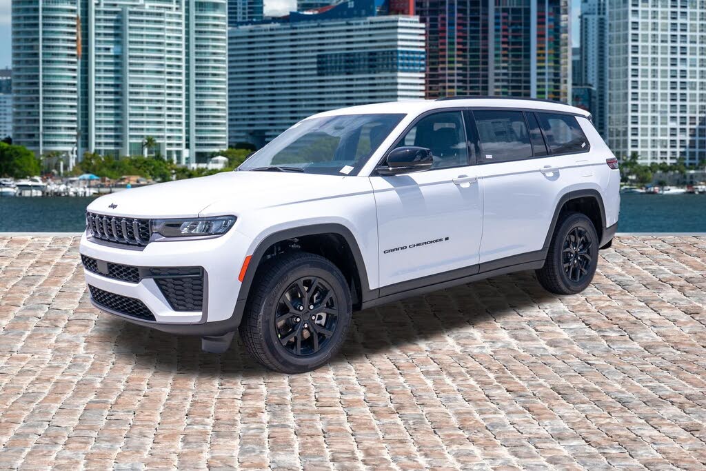 2026 Jeep Grand Cherokee L Laredo Altitude