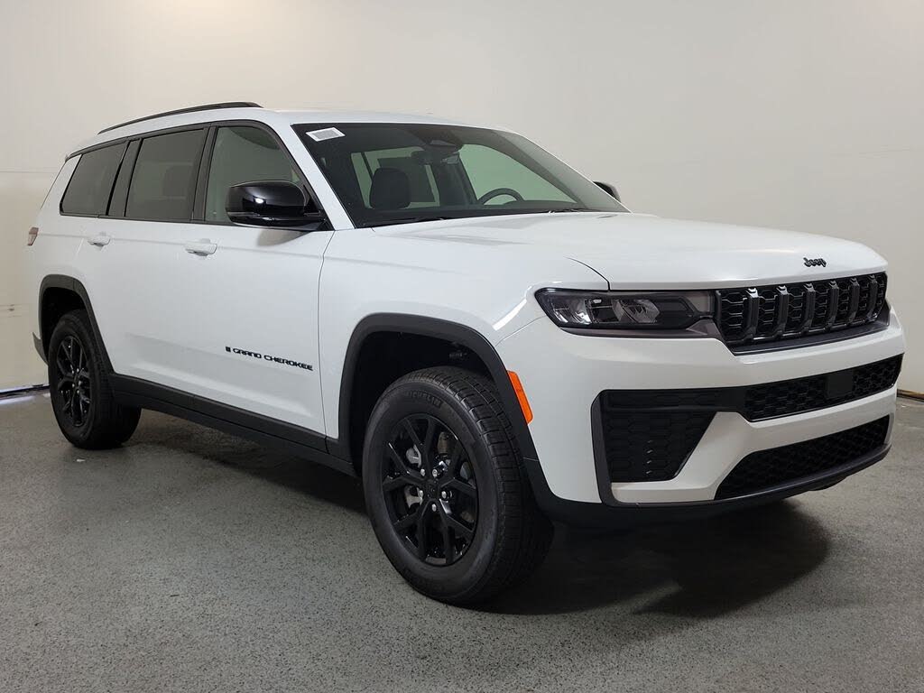 2026 Jeep Grand Cherokee L Laredo Altitude