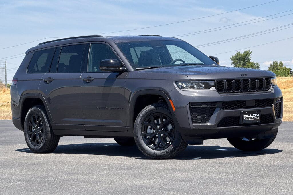 2026 Jeep Grand Cherokee L Laredo Altitude