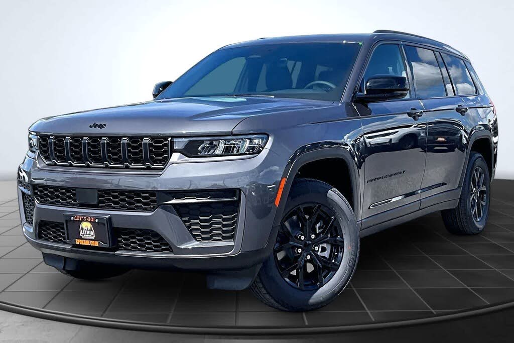2026 Jeep Grand Cherokee L Laredo Altitude
