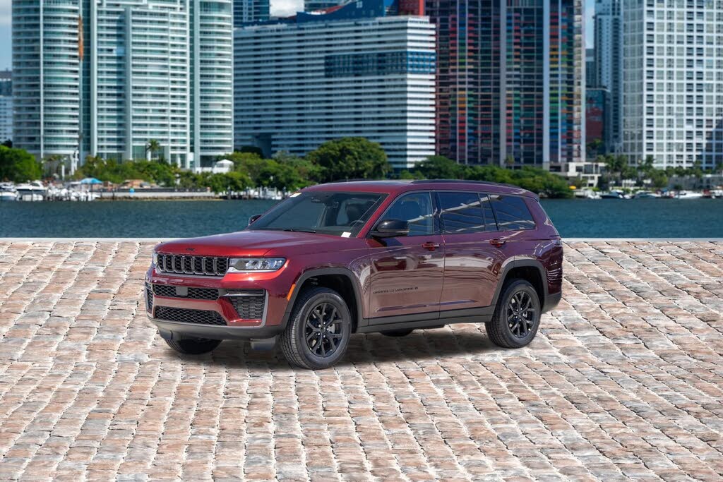 2026 Jeep Grand Cherokee L Laredo Altitude