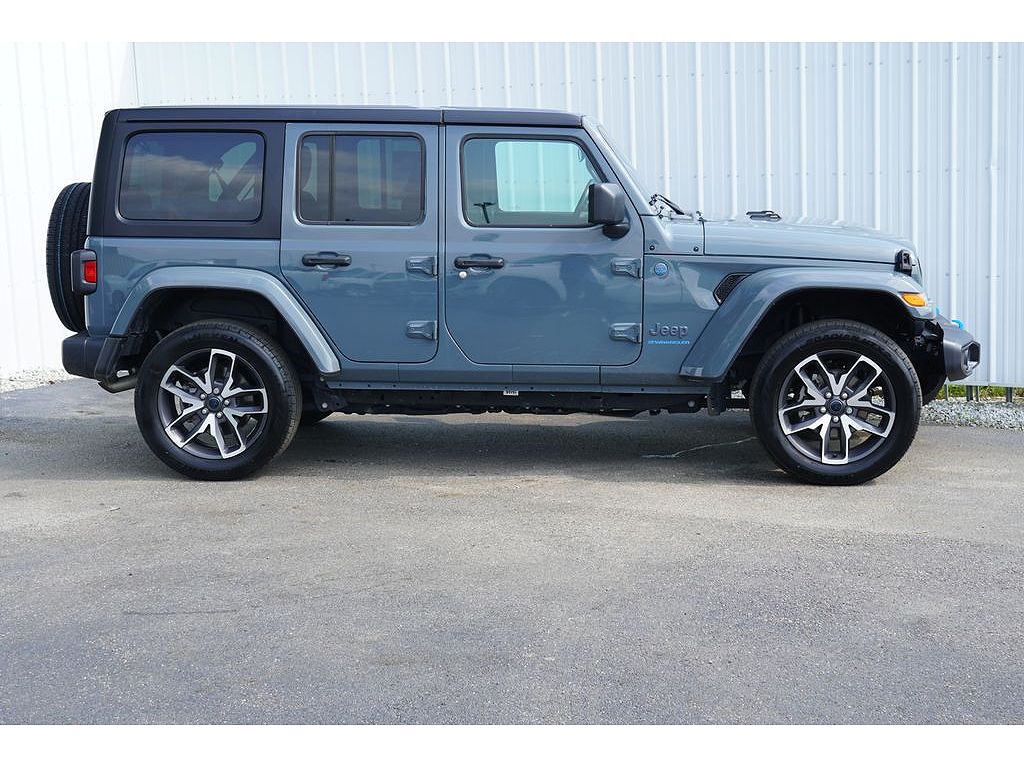 2024 Jeep Wrangler Willys