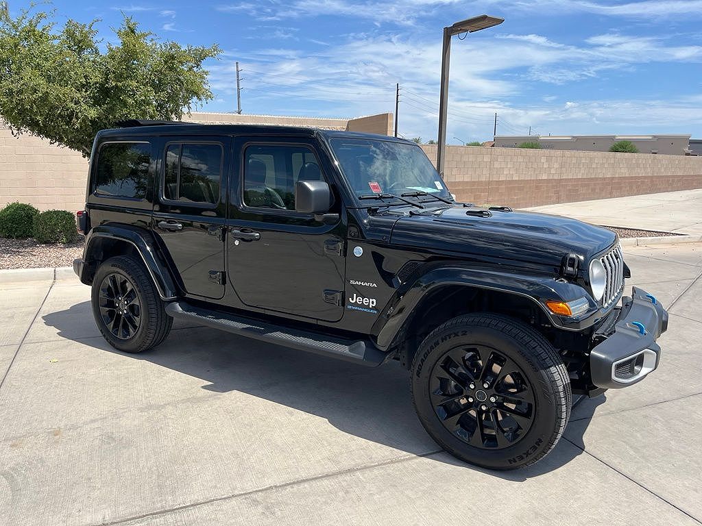 2024 Jeep Wrangler Sahara