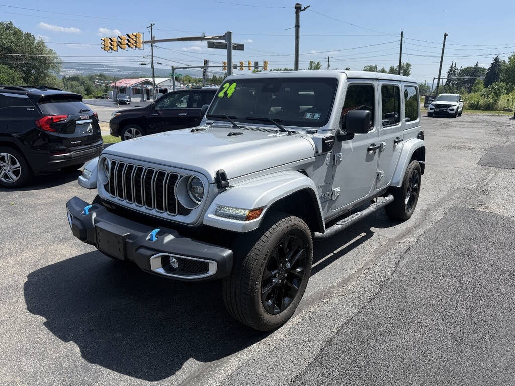 2024 Jeep Wrangler Sahara