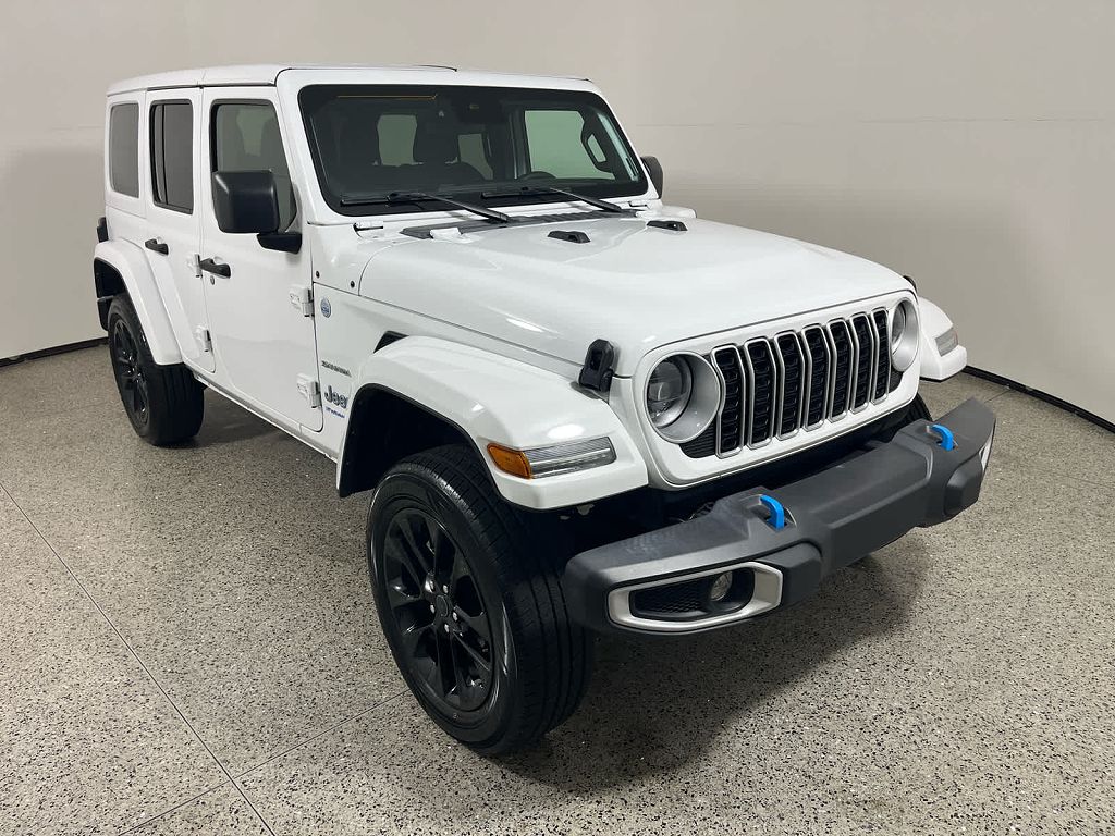 2024 Jeep Wrangler Sahara