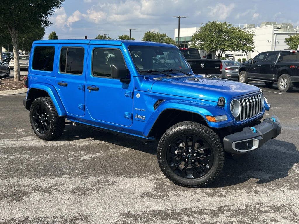 2024 Jeep Wrangler Sahara