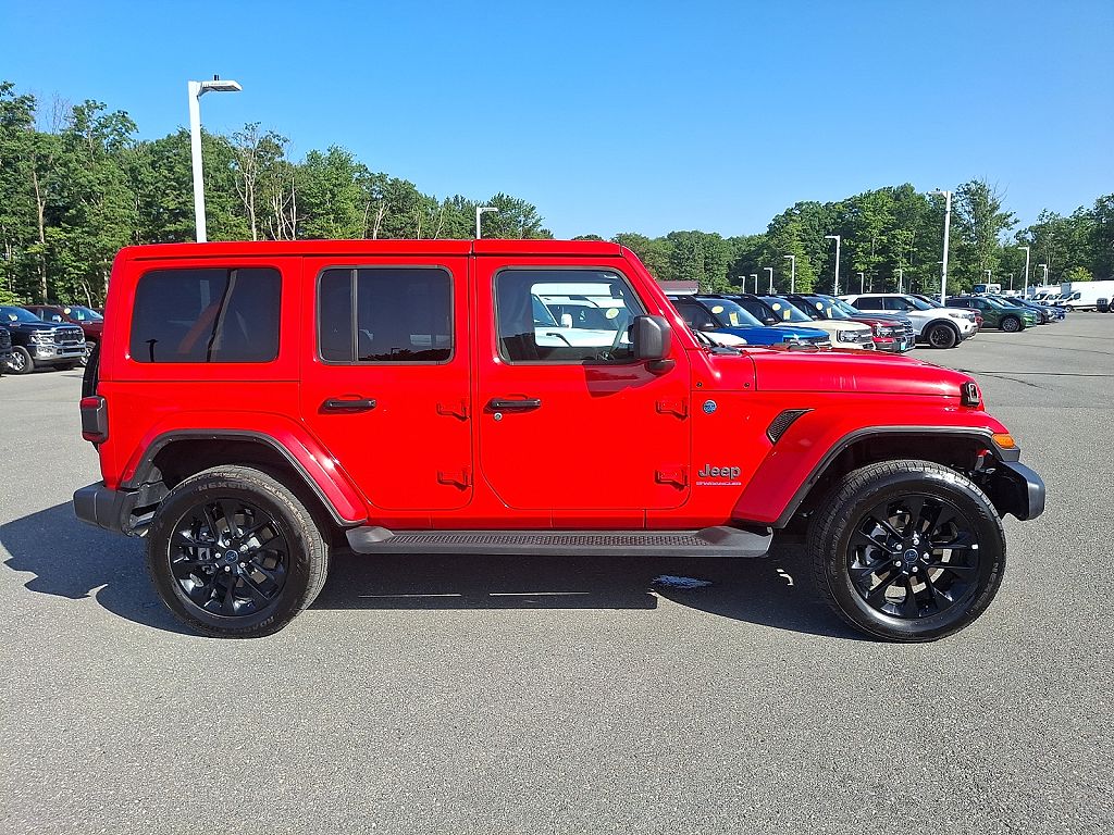 2025 Jeep Wrangler 4xe Sahara
