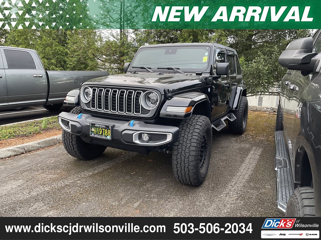 2024 Jeep Wrangler Sahara