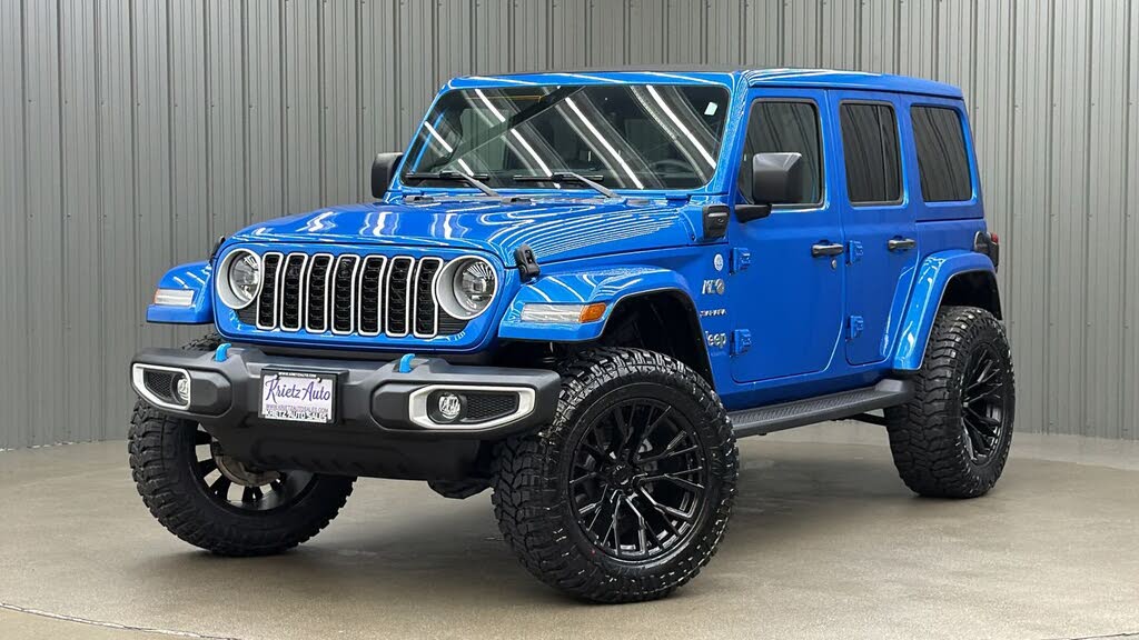 2024 Jeep Wrangler Sahara