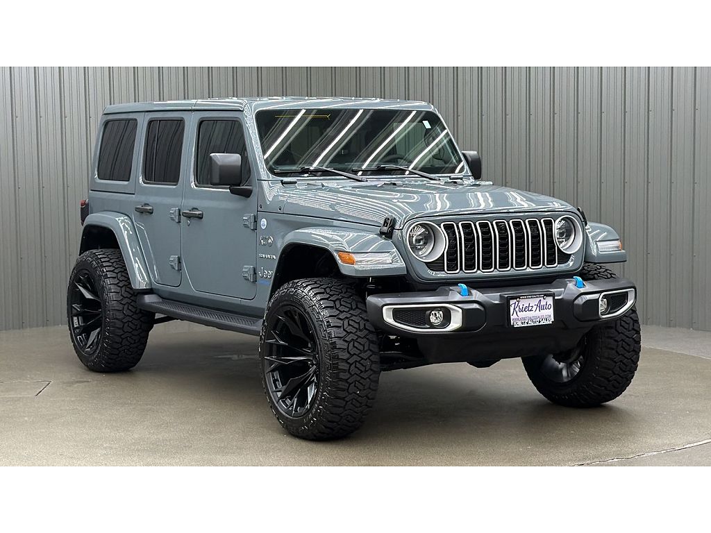 2024 Jeep Wrangler Sahara