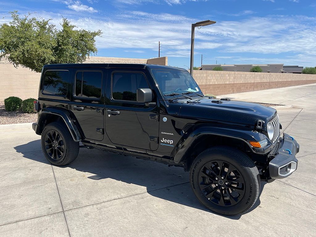 2024 Jeep Wrangler Sahara