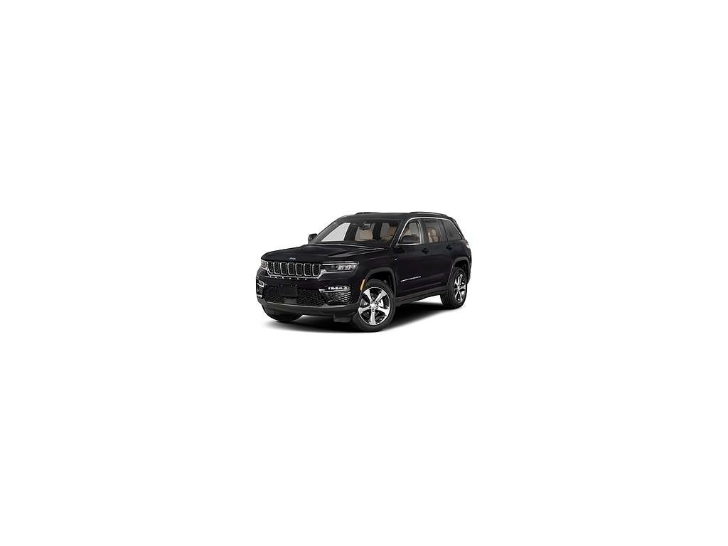 2024 Jeep Grand Cherokee Trailhawk CARB State Package