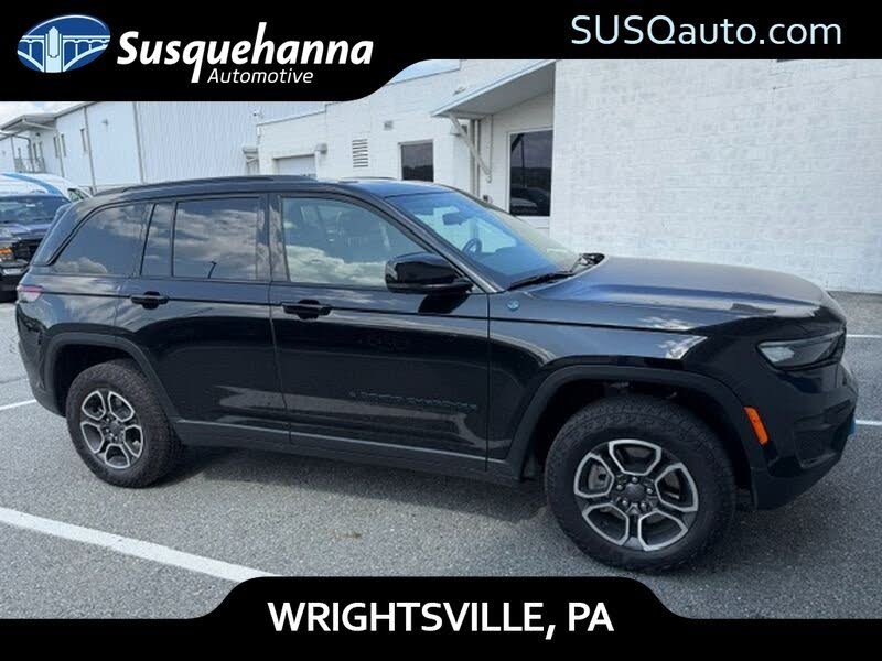 2023 Jeep Grand Cherokee Trailhawk CARB State Package