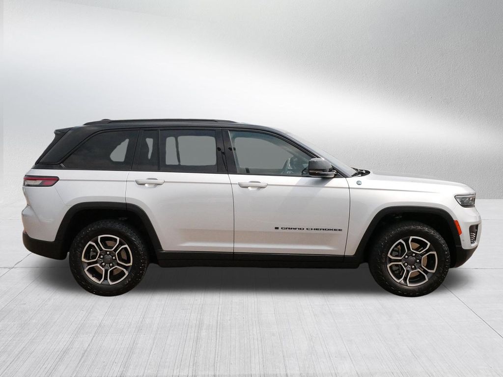 2022 Jeep Grand Cherokee Trailhawk