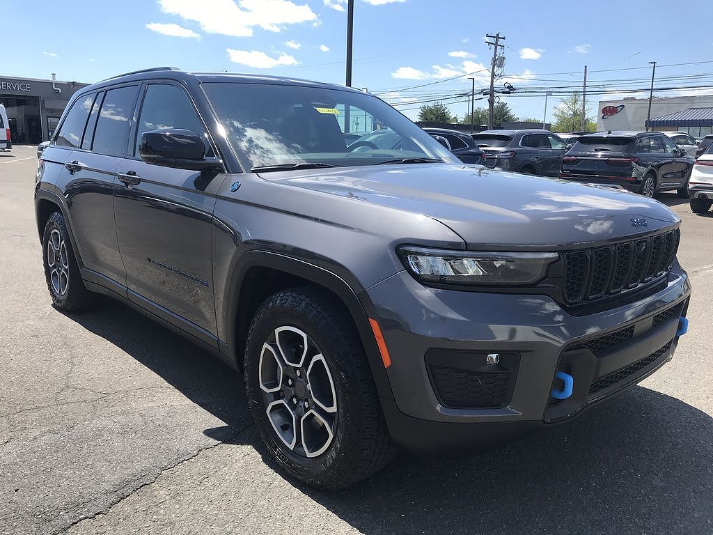 2022 Jeep Grand Cherokee 4xe Trailhawk