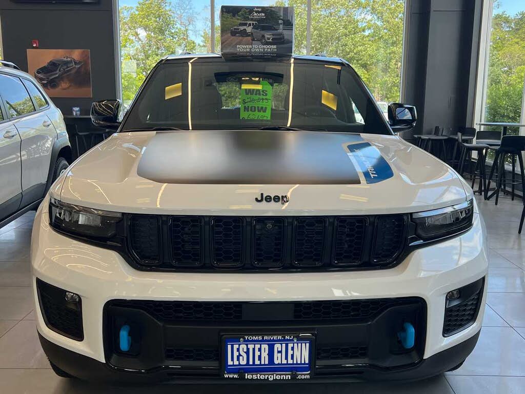 2023 Jeep Grand Cherokee 4xe Trailhawk