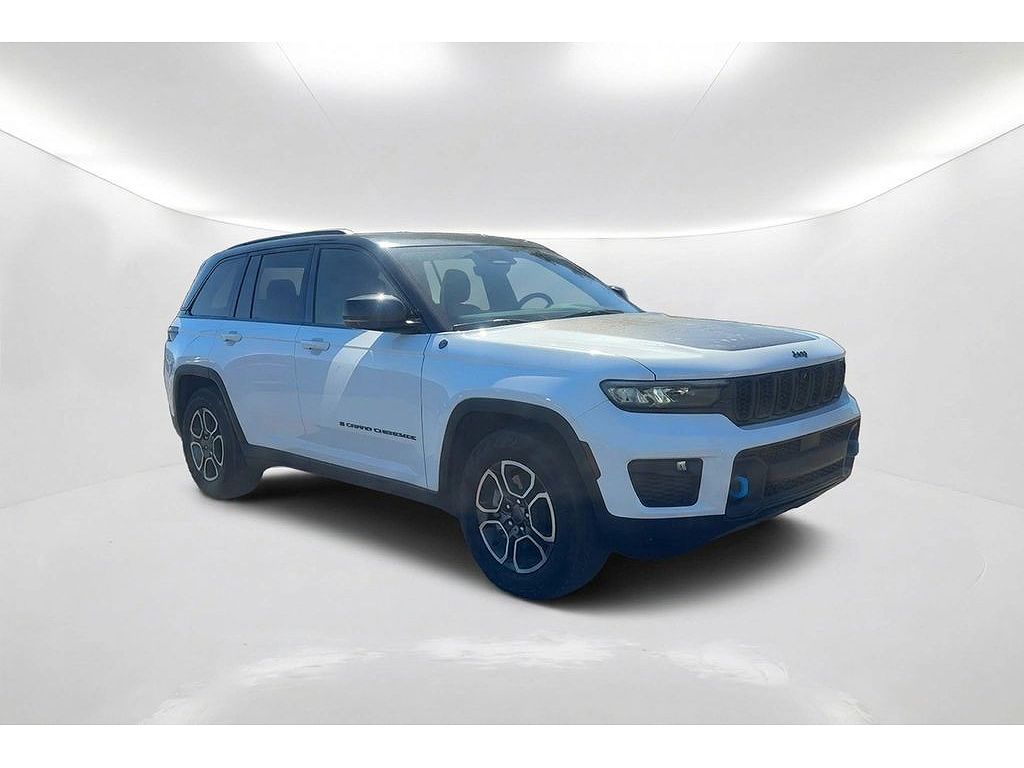 2022 Jeep Grand Cherokee 4xe Trailhawk