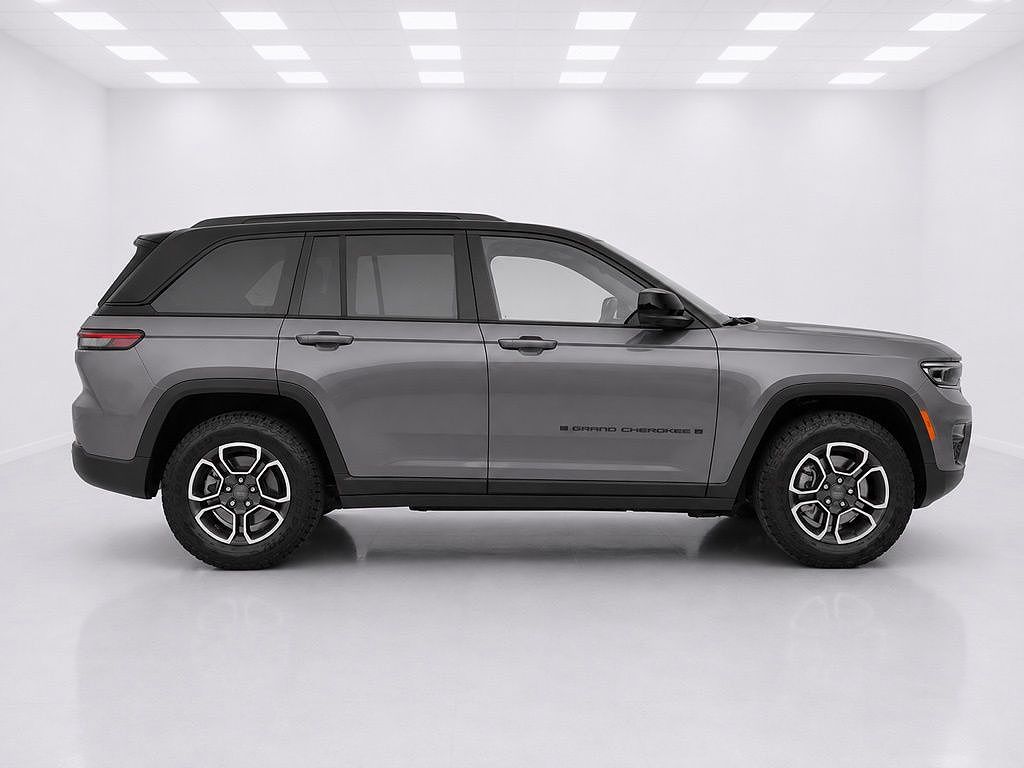 2023 Jeep Grand Cherokee 4xe Trailhawk