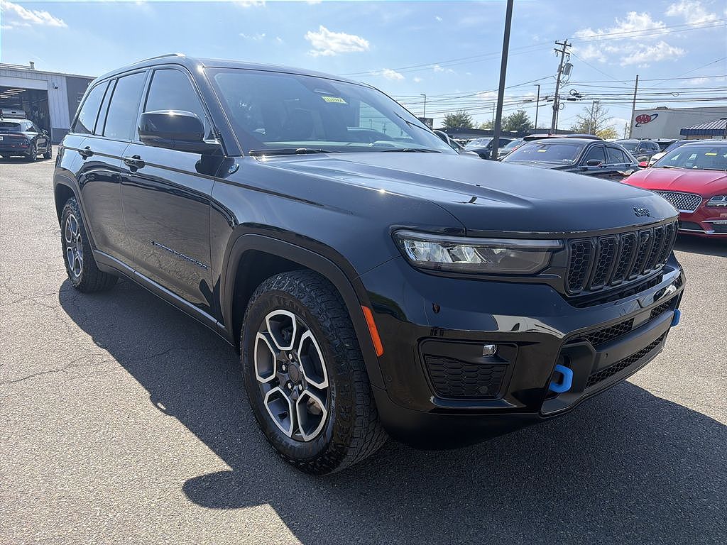 2022 Jeep Grand Cherokee 4xe Trailhawk