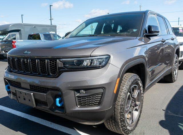 2023 Jeep Grand Cherokee Trailhawk CARB State Package