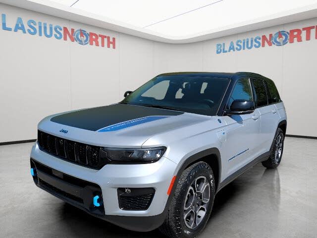 2023 Jeep Grand Cherokee Trailhawk CARB State Package