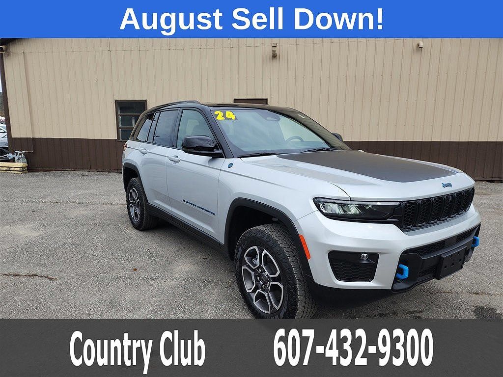2024 Jeep Grand Cherokee Trailhawk CARB State Package