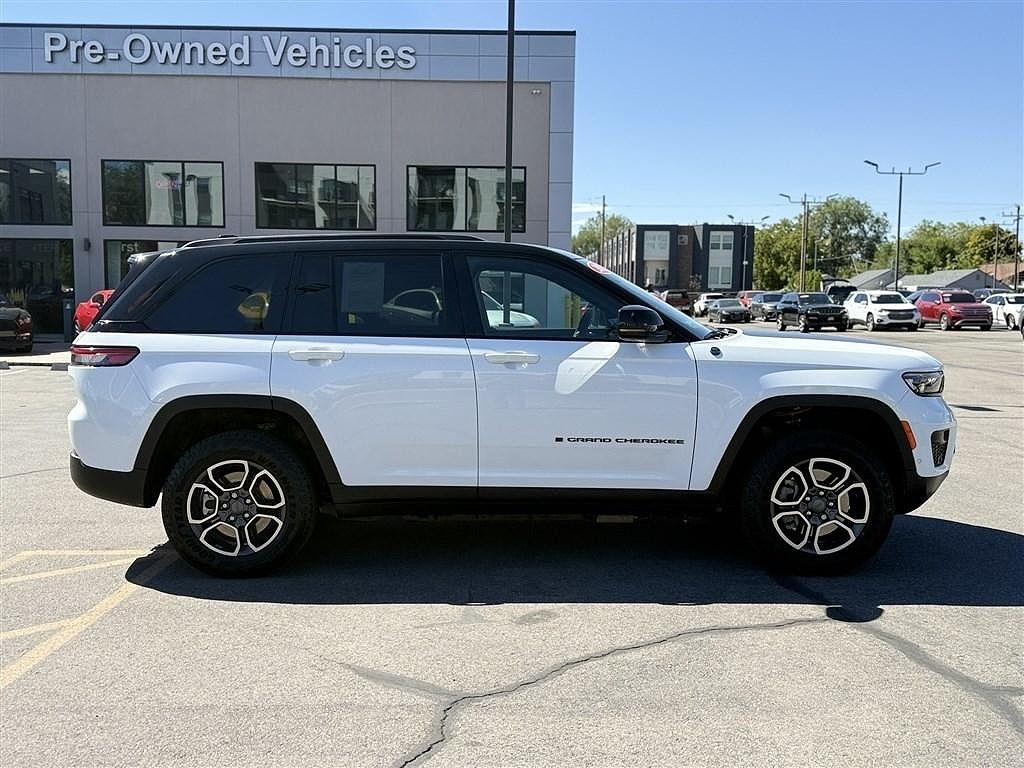 2022 Jeep Grand Cherokee Trailhawk