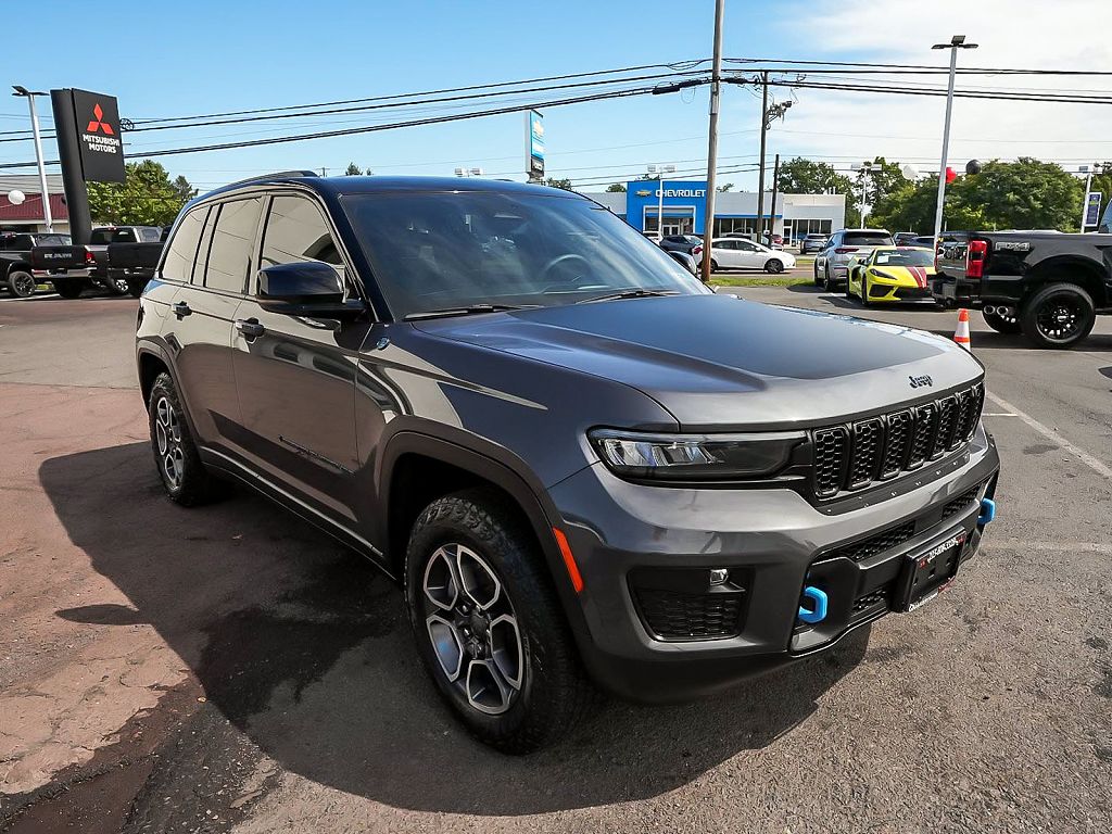 2023 Jeep Grand Cherokee 4xe Trailhawk