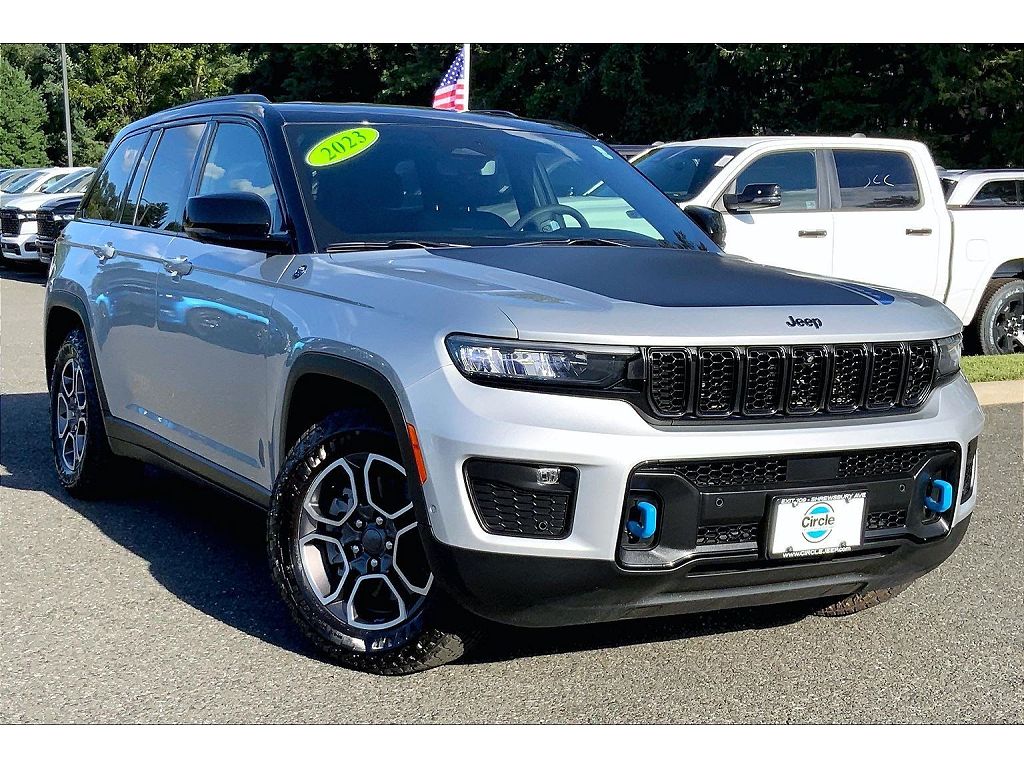 2023 Jeep Grand Cherokee 4xe Trailhawk