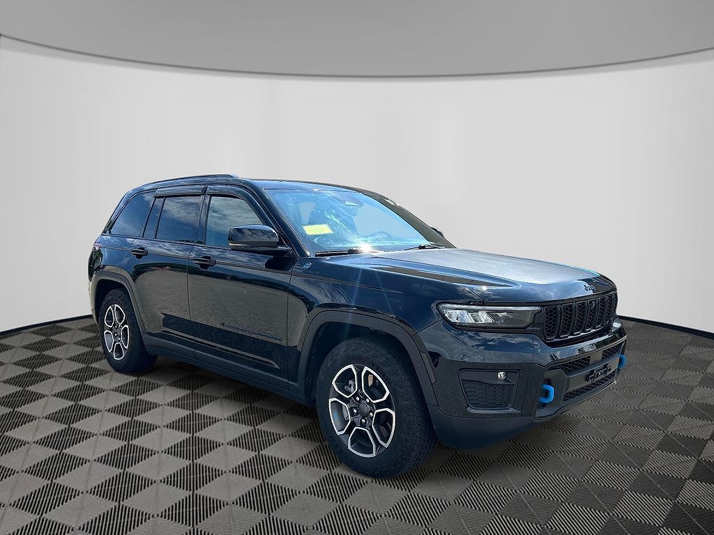 2022 Jeep Grand Cherokee 4xe Trailhawk