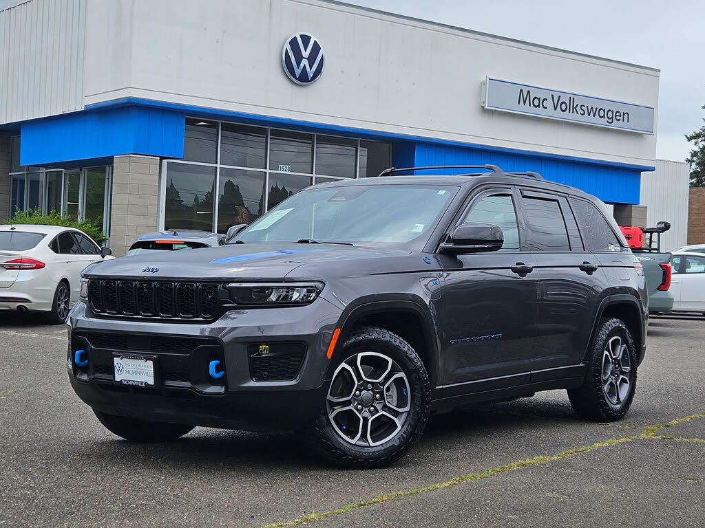 2023 Jeep Grand Cherokee Trailhawk CARB State Package