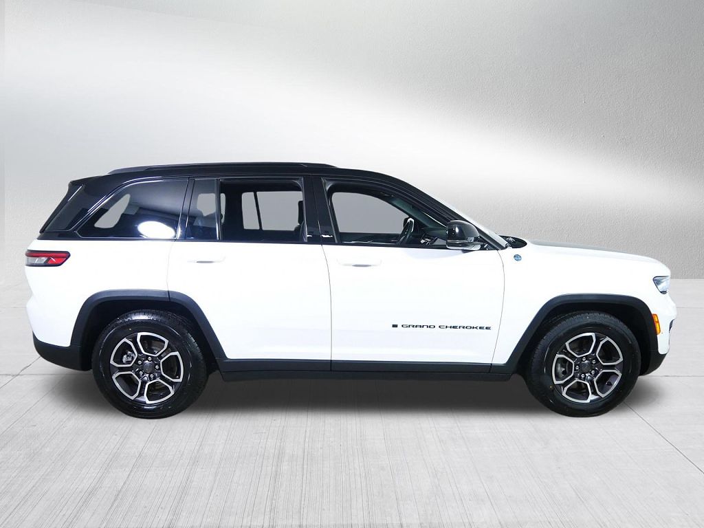 2022 Jeep Grand Cherokee Trailhawk