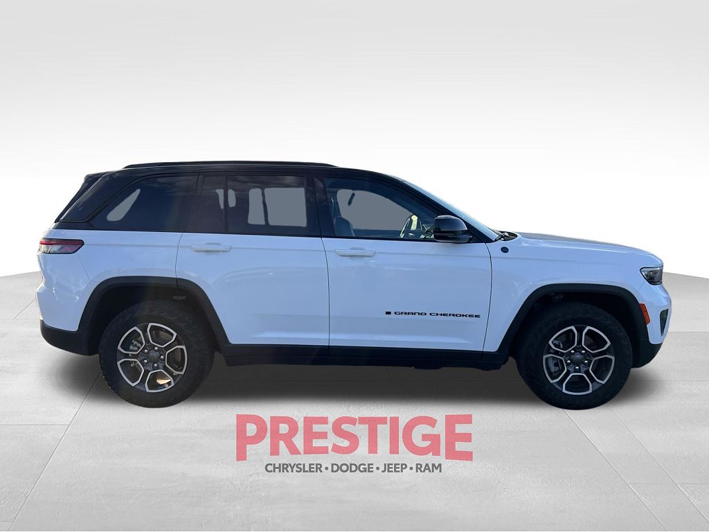 2022 Jeep Grand Cherokee Trailhawk