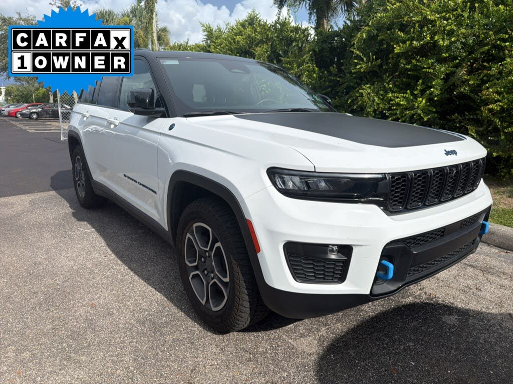 2024 Jeep Grand Cherokee Trailhawk CARB State Package
